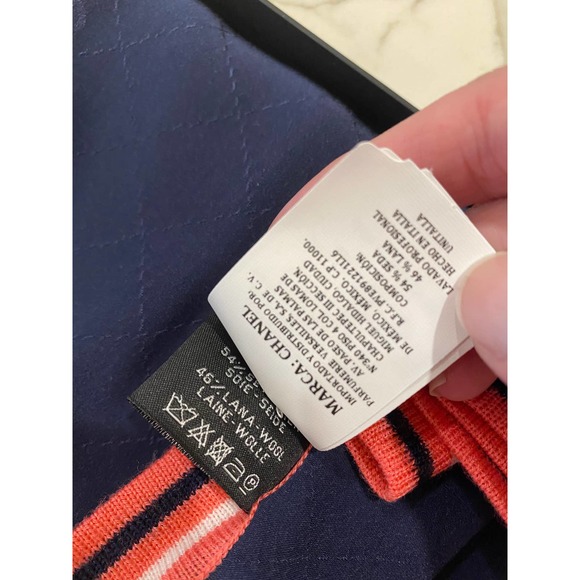 NIB Chanel CC Logo quilted patterned blue & pink silk wool scarf - Picture 6 of 6